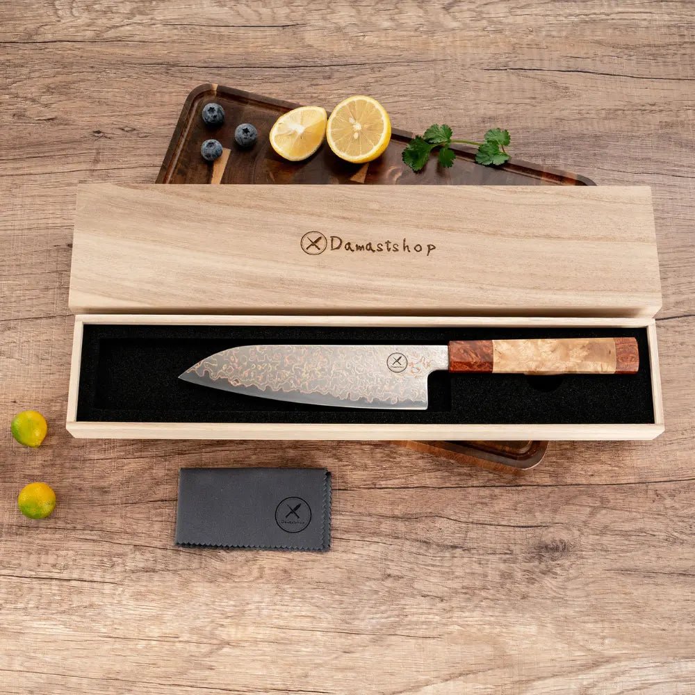 Dreifarbiges Kupfer-Damast Santoku Bergahorn und Padauk Wurzelholz Damastshop.de - Damastshop